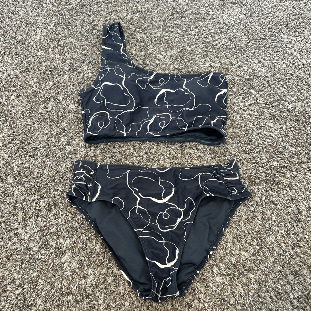 grey and white one shoulder bikini set